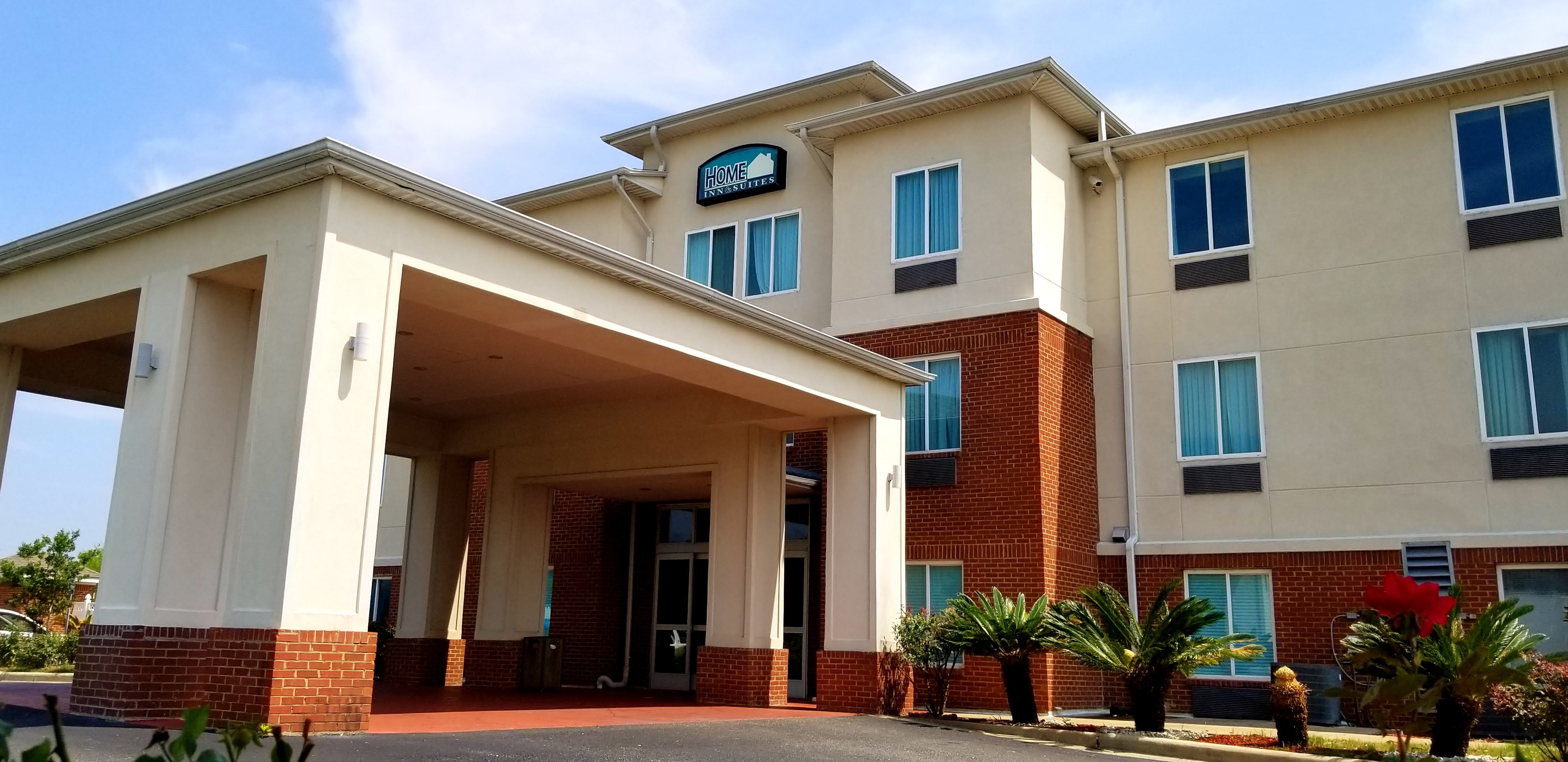 Home Inn & Suites